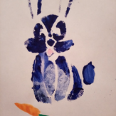 Рисунок "зайка с морковкой"