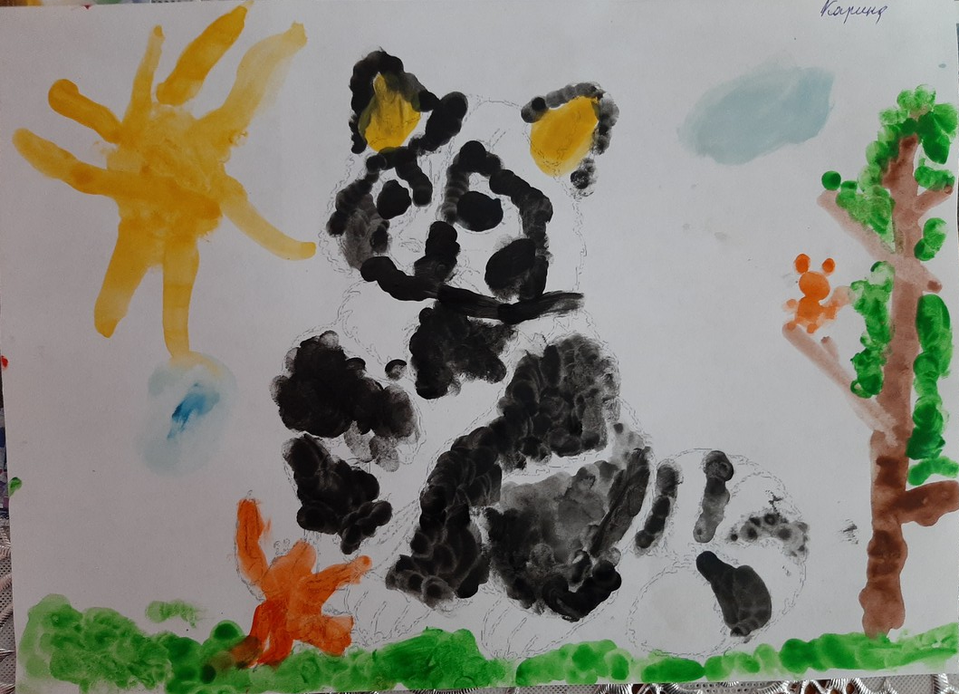 Детский рисунок - Енот