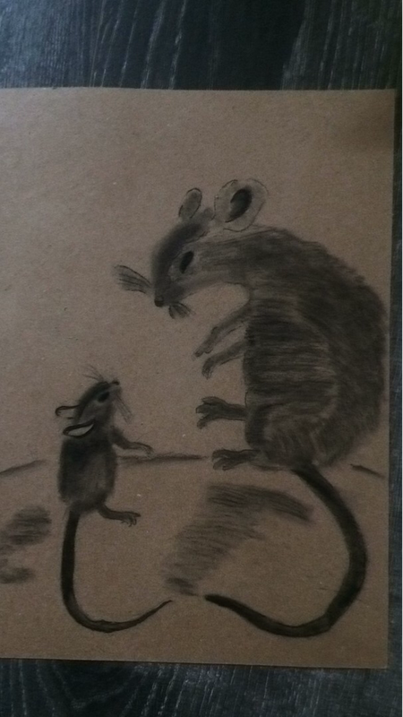 Детский рисунок - Мама мышка