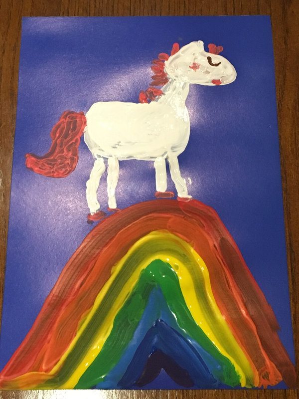 Детский рисунок - Пони на радуге