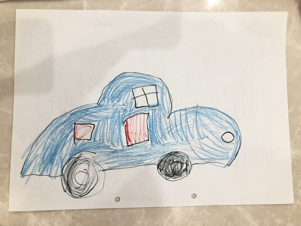 Детский рисунок - Машина для друга