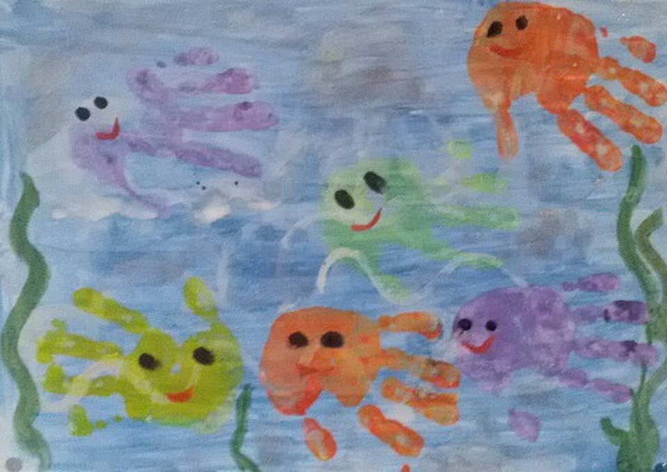 Детский рисунок - Разноцветные медузы