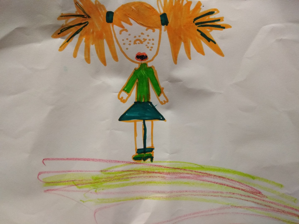 Детский рисунок - Девочка-ведьмочка