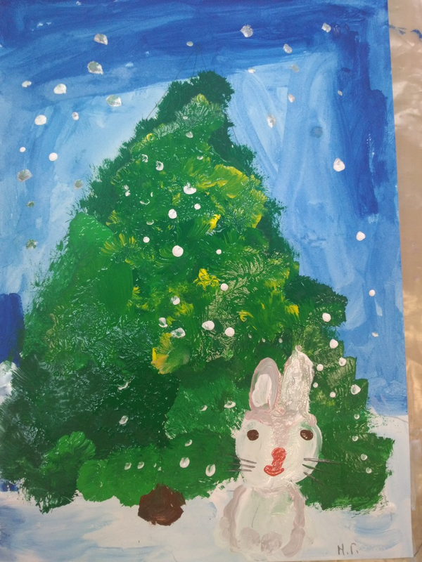 Детский рисунок - Зайка в лесу