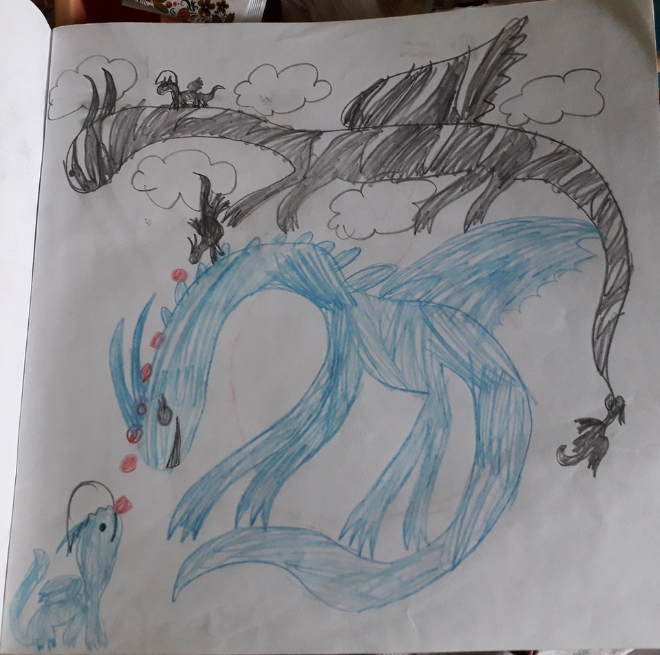 Детский рисунок - Драконья семья
