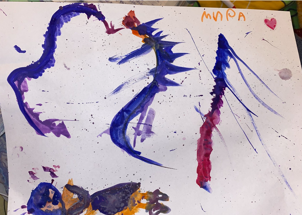 Детский рисунок - Девочка и драконы