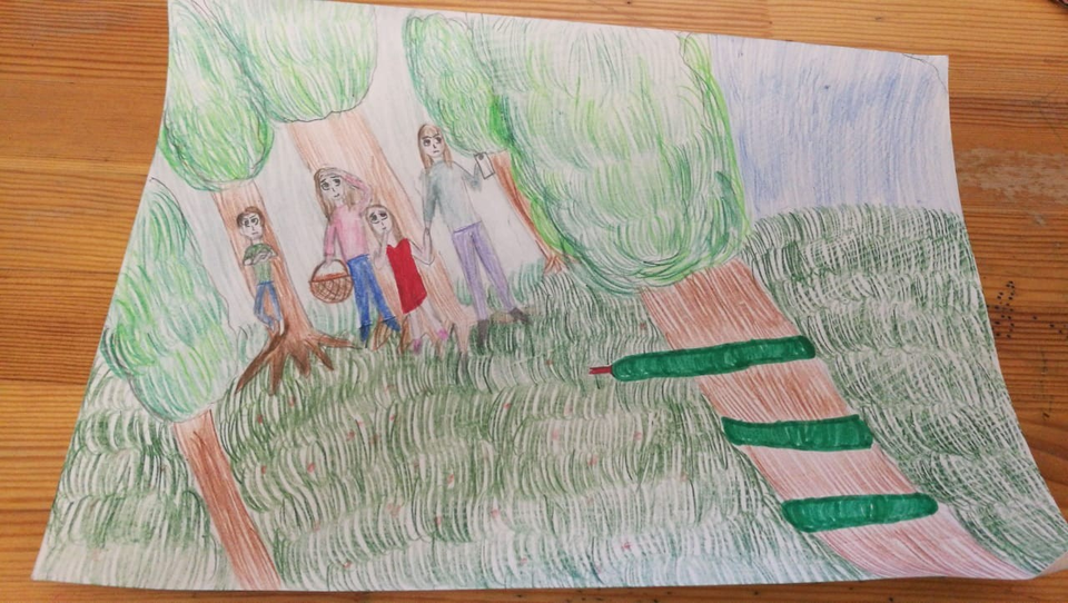 Детский рисунок - Летом в лесу