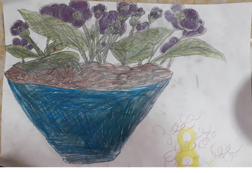 Детский рисунок - Комнатный цветок