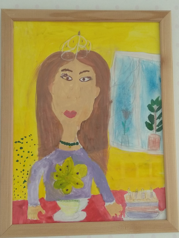 Детский рисунок - Мамин портрет
